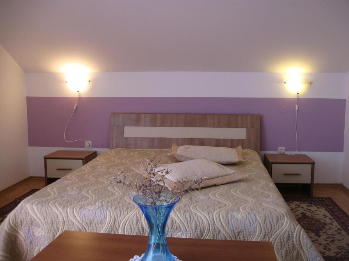 Madam Svetlana Bed & Breakfast Tivat Exterior foto