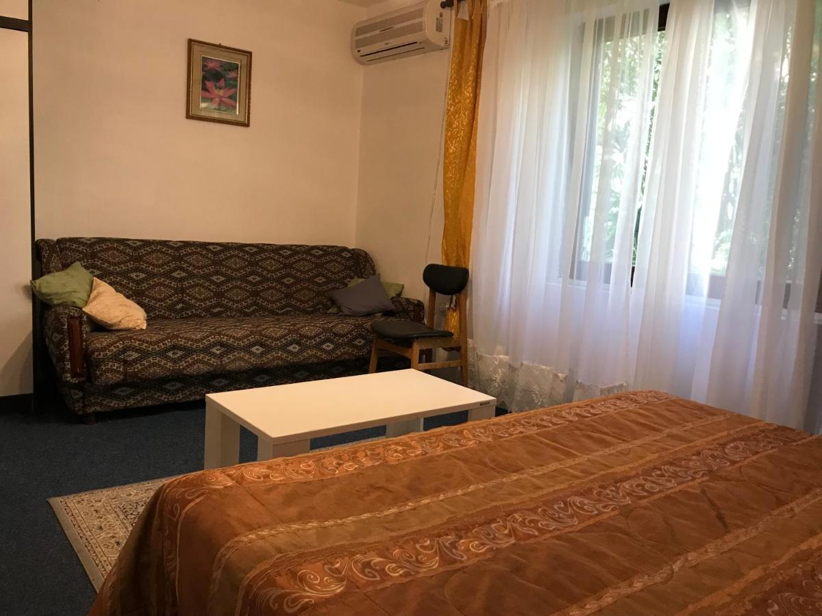 Madam Svetlana Bed & Breakfast Tivat Exterior foto