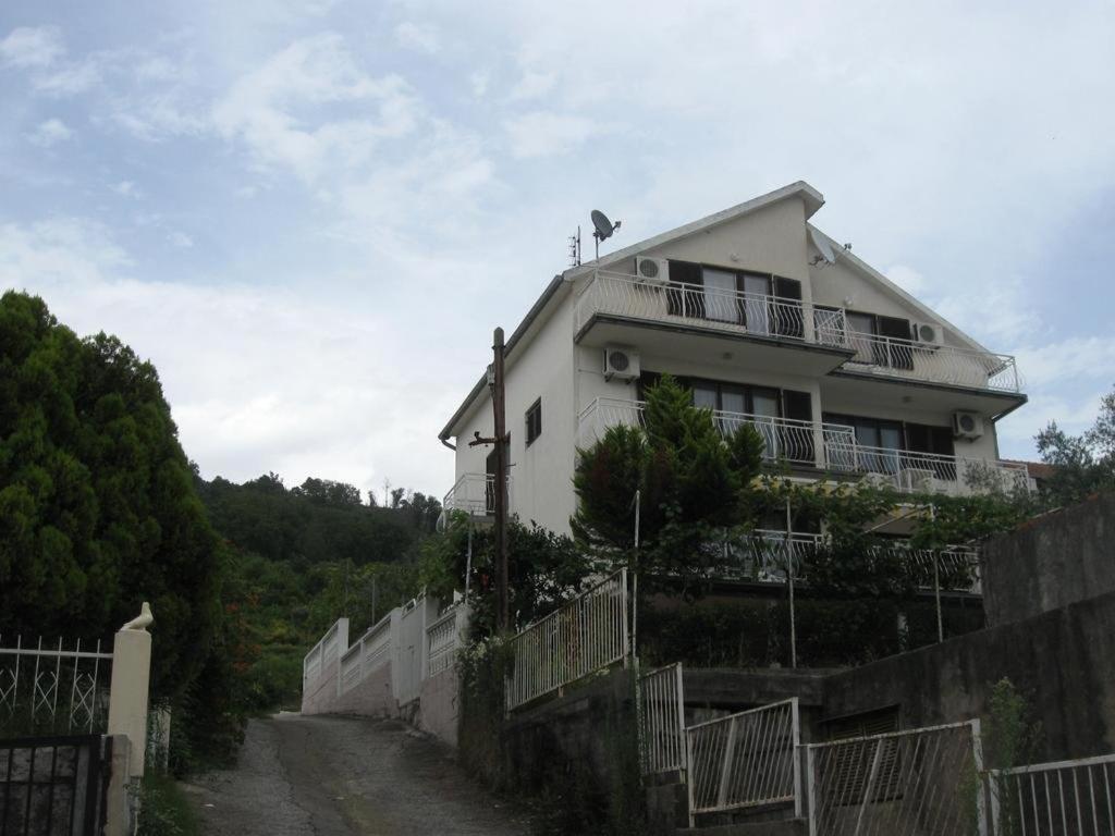Madam Svetlana Bed & Breakfast Tivat Exterior foto
