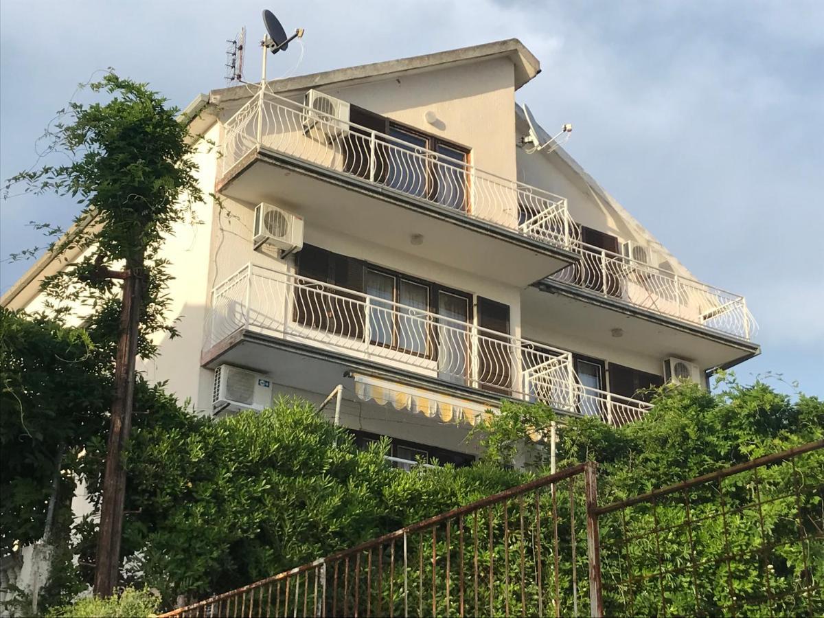 Madam Svetlana Bed & Breakfast Tivat Exterior foto